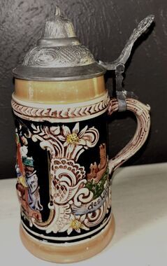 Vintage Gerz German Beer Stein w Lid Made In West Germany Erlanger Souvenir 7.5”
